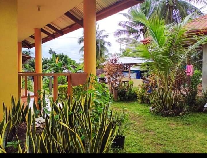Gold Star Inn Siquijor Exterior foto